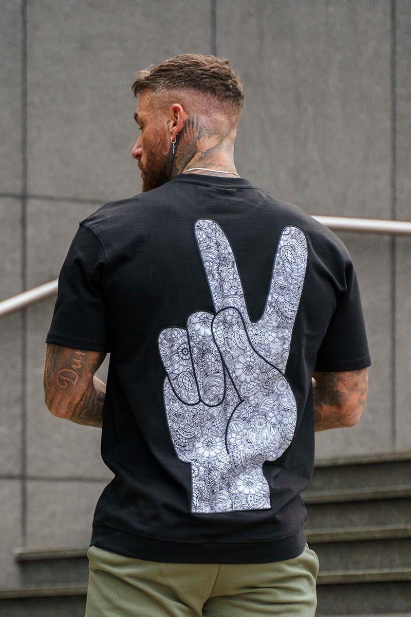 Μαύρο ανδρικο oversized T-shirt με μεγάλο τύπωμα στην πλάτη / 5554BK